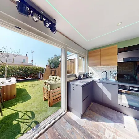 Apartment Desir Village Naturiste Jardin Et Jacuzzi *